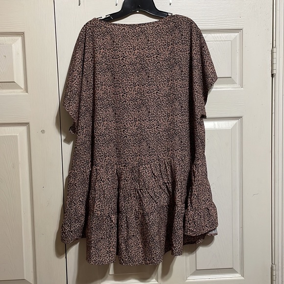 Super cute cheetah print shirt! - Picture 3 of 3